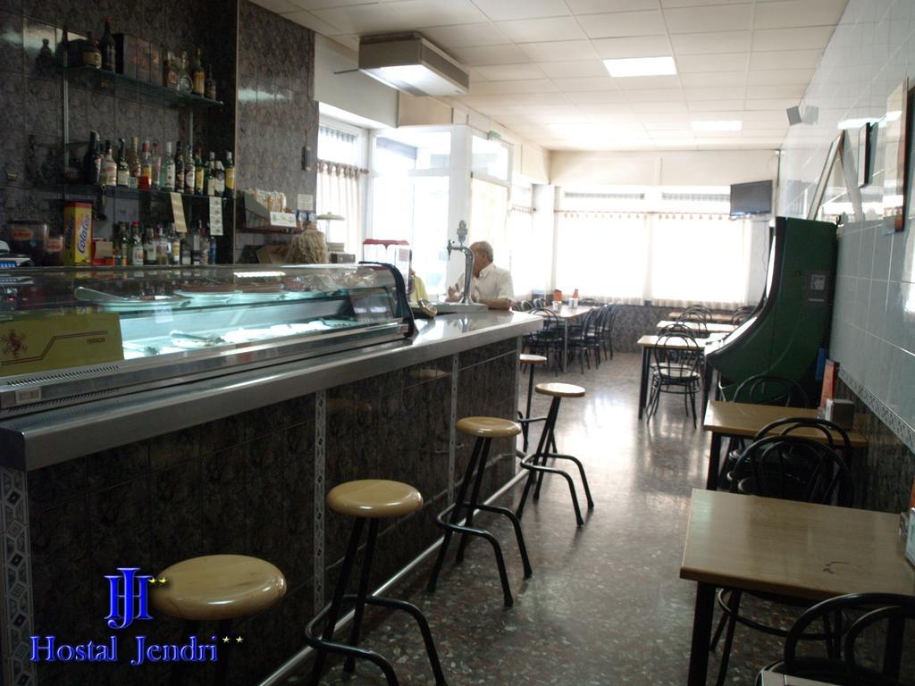 Hotel Jendri Almazora Exterior photo